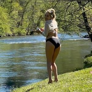 Meet your Posher, Kaylie